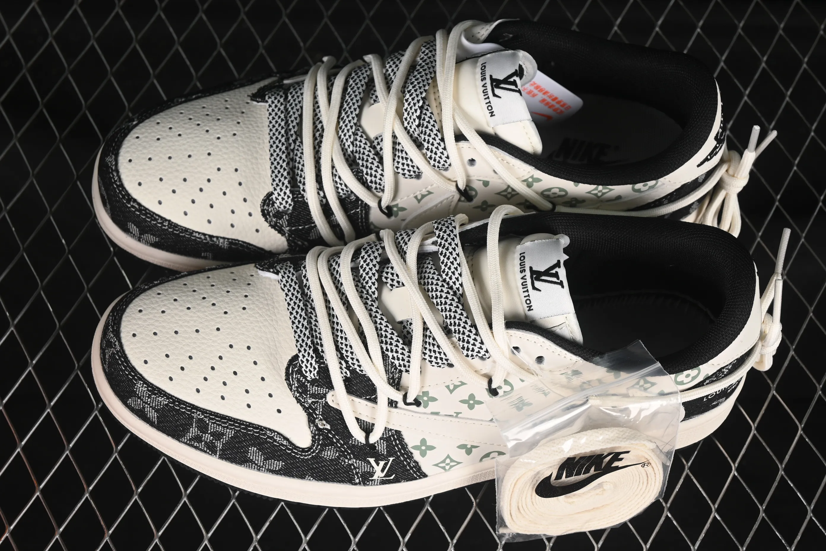 All categories Air Jordan Jordan series basketball shoes Air Jordan 1 Low High-end customized low-top sneakers Travis Scott x Fragment Design x Air Jordan 1 Low OG SP AJ1 LV joint black denim drawstring low-top cultural casual sneakers YX5066-323